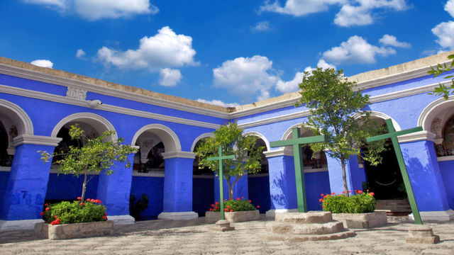 Highlight of Arequipa: Santa Catalina Monastery